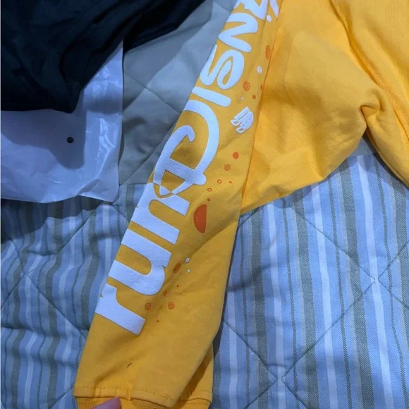 Disney spirit jersey - Picture 2 of 4